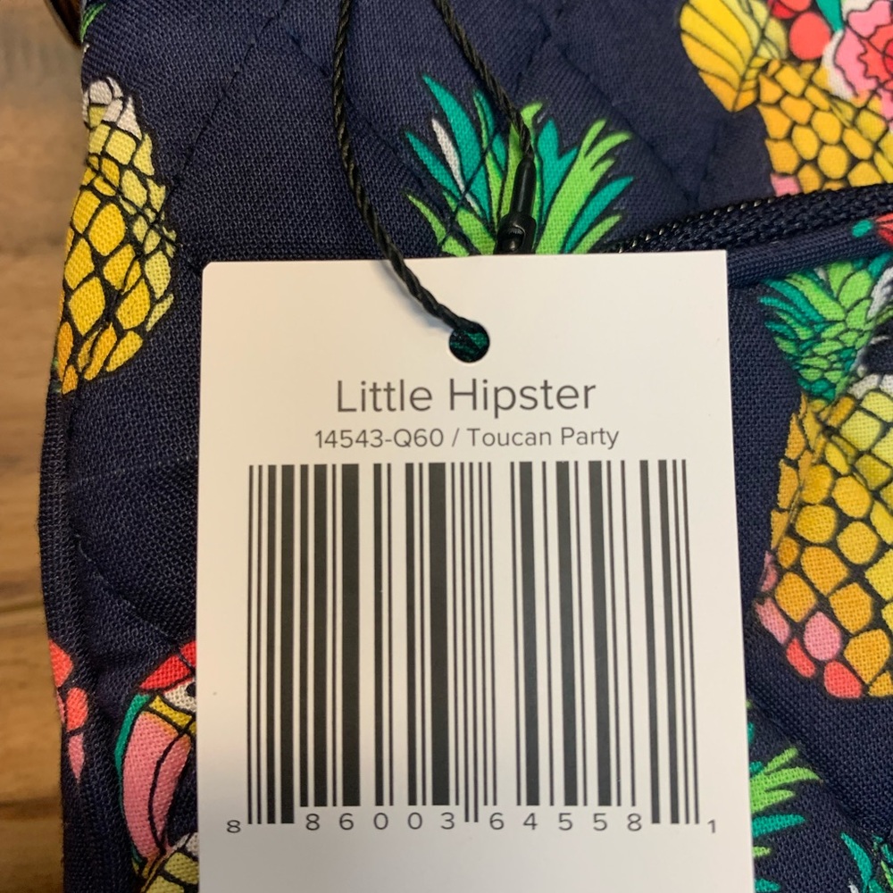 Vera Bradley Little Hipster, gently used, Toucan Party - Picture 3 of 4